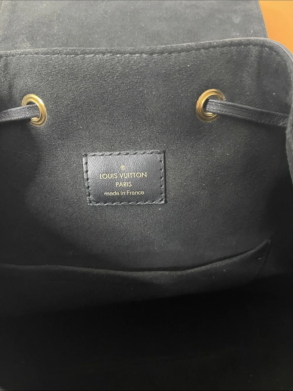 Louis Vuitton material empreinte